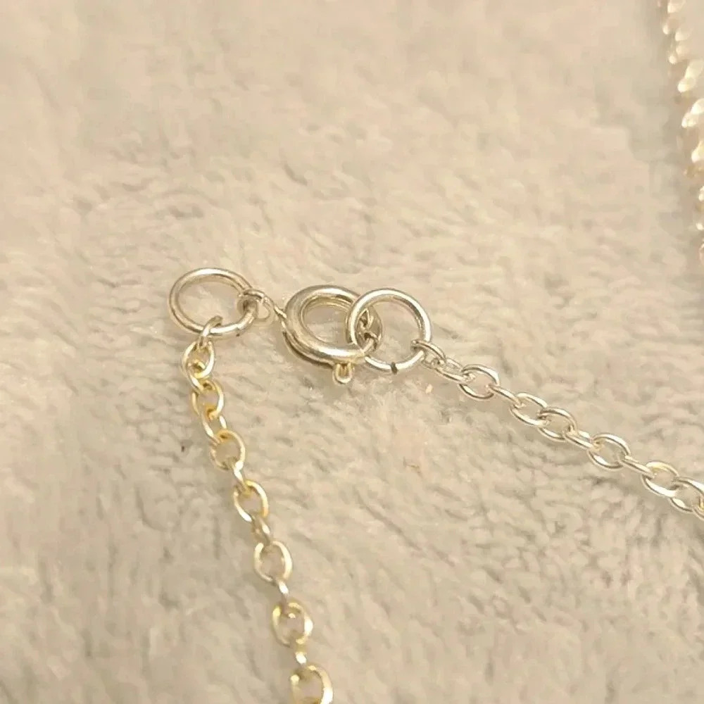 #526 Silver tone grandma necklace - Picture 5 of 5